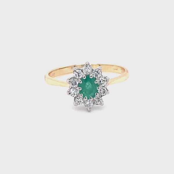 9ct Gold Cluster Ring set with Emerald & 10 Diamonds