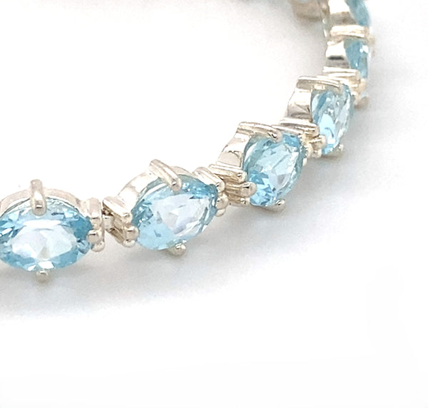 Blue Topaz Line Bracelet