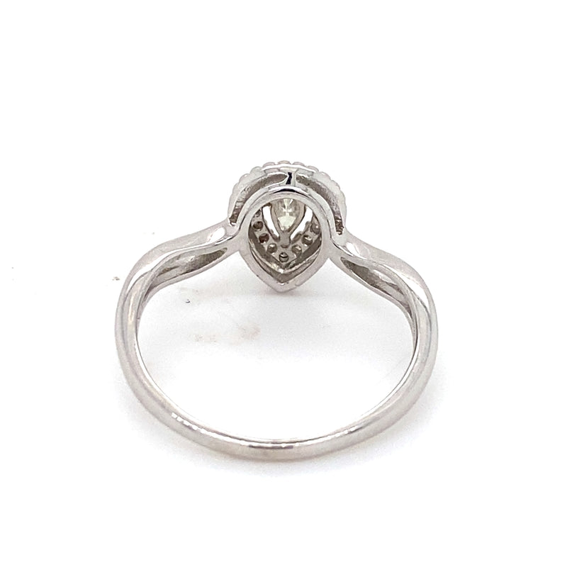 Pre-owned Diamond set cluster ring