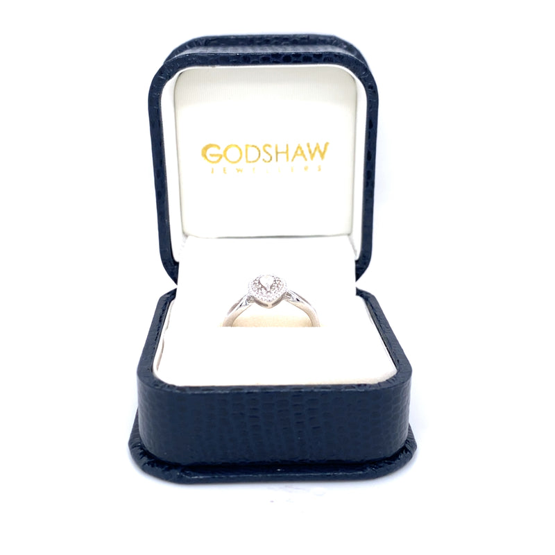 Pre-owned Diamond set cluster ring