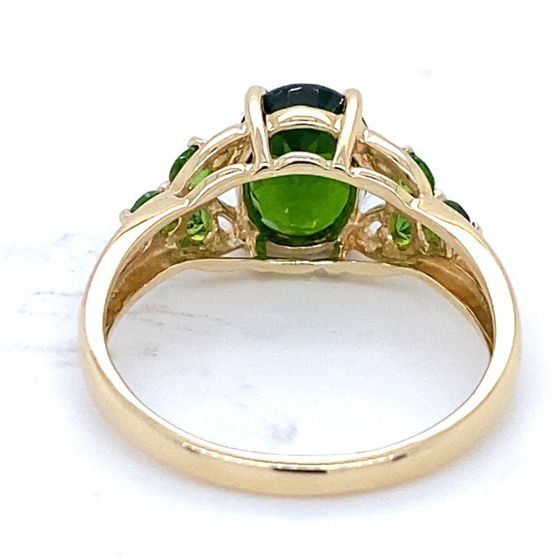 Pre-owned 9ct gold dress ring set with Chrome Diopside stones
