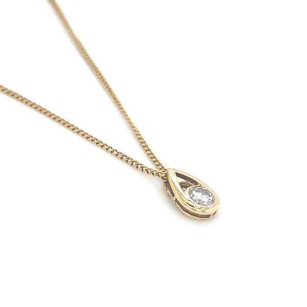 Diamond Set 18ct Gold Pendant